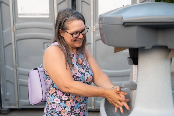Best Affordable portable toilet rental  in Oakwood, OH